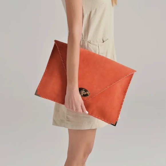 Custom Made Clutches - Picture 10 of 12